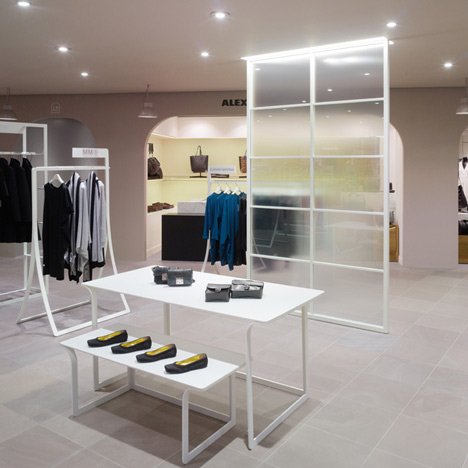 dezeen_La-Rinascente-womenswear-department-by-Nendo-1